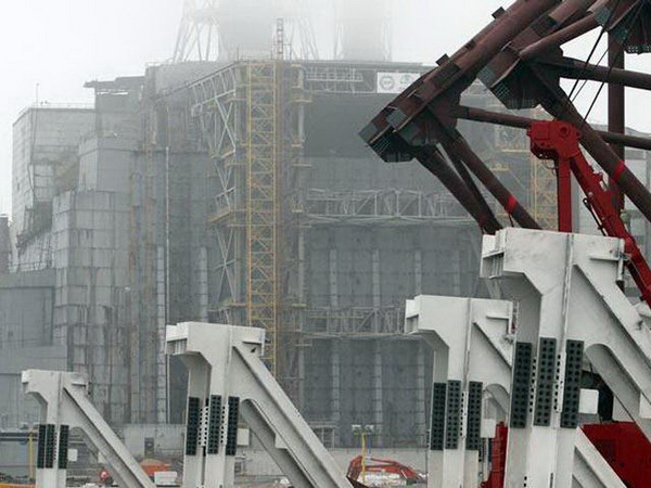 На Чернобыльской АЭС снег обвалил кровлю